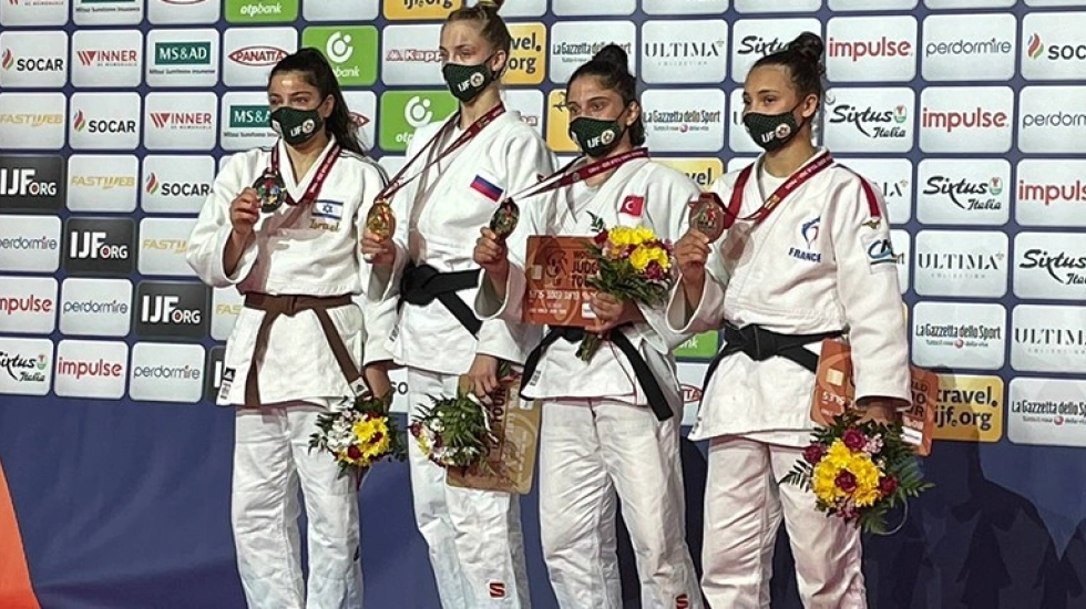 J2 CHAMPIONNATS DU MONDE JUNIORS : FAIZA MOKDAR EN BRONZE !