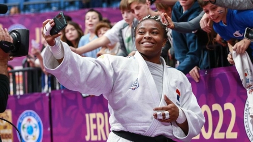 IJF JUDO AWARDS : VOTEZ POUR ROMANE DICKO, CORALIE HAYME ET ASTRIDE GNETO