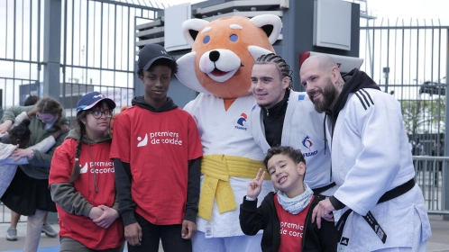 Journée Évasion au stade de France : Entre partage et solidarité  