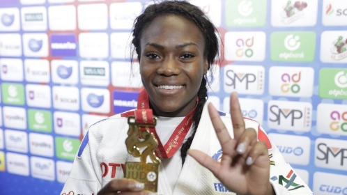 CLARISSE AGBEGNENOU TRIPLE CHAMPIONNE DU MONDE !!!